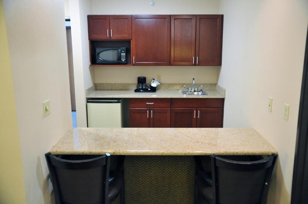 King Suite - Non-Smoking interior